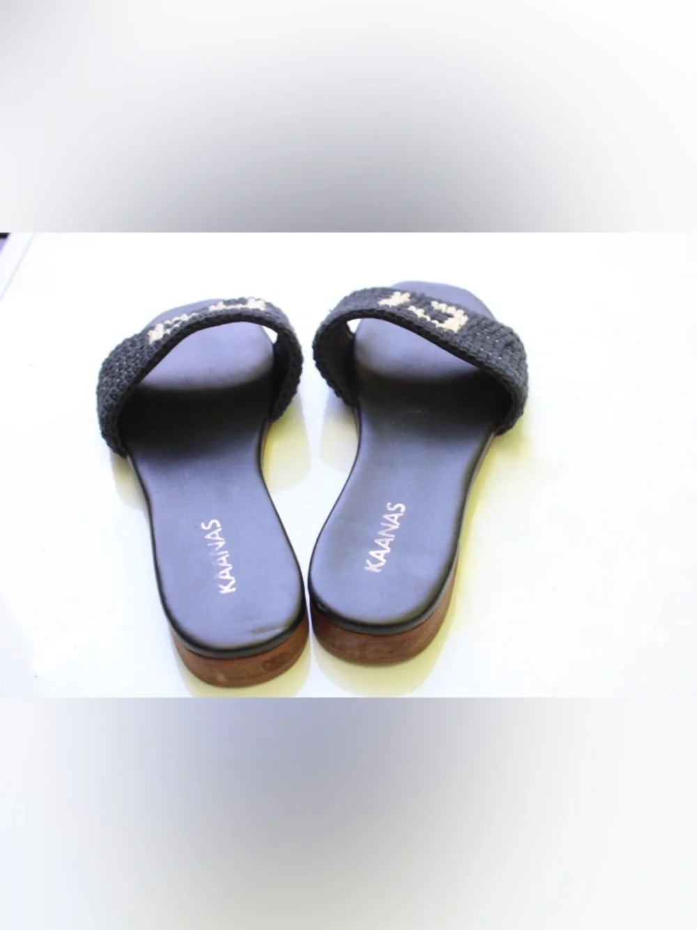 Kaanas Serin Ciao sandals